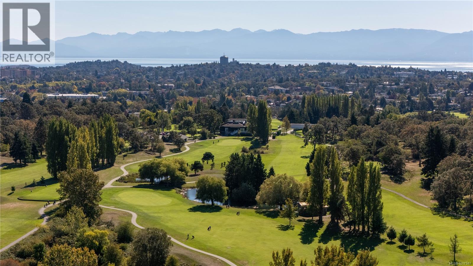  1395 Epsom Close, Saanich
