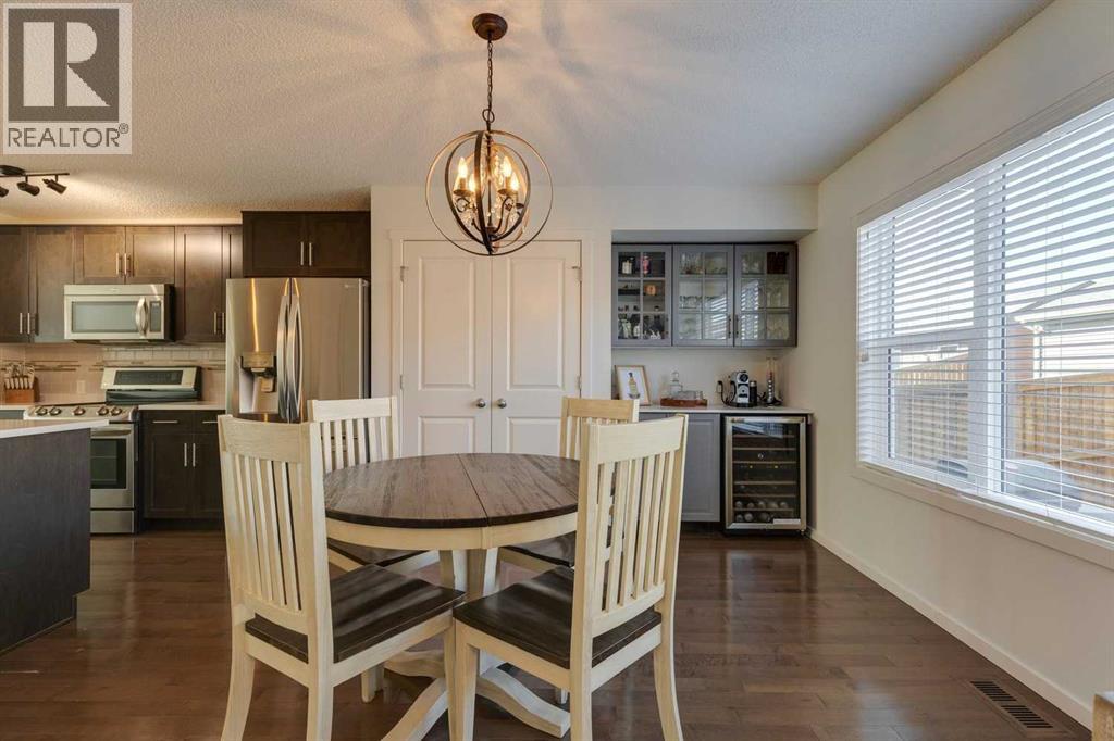 Single Family House for Sale in  Evansborough Common NW Evanston Calgary 