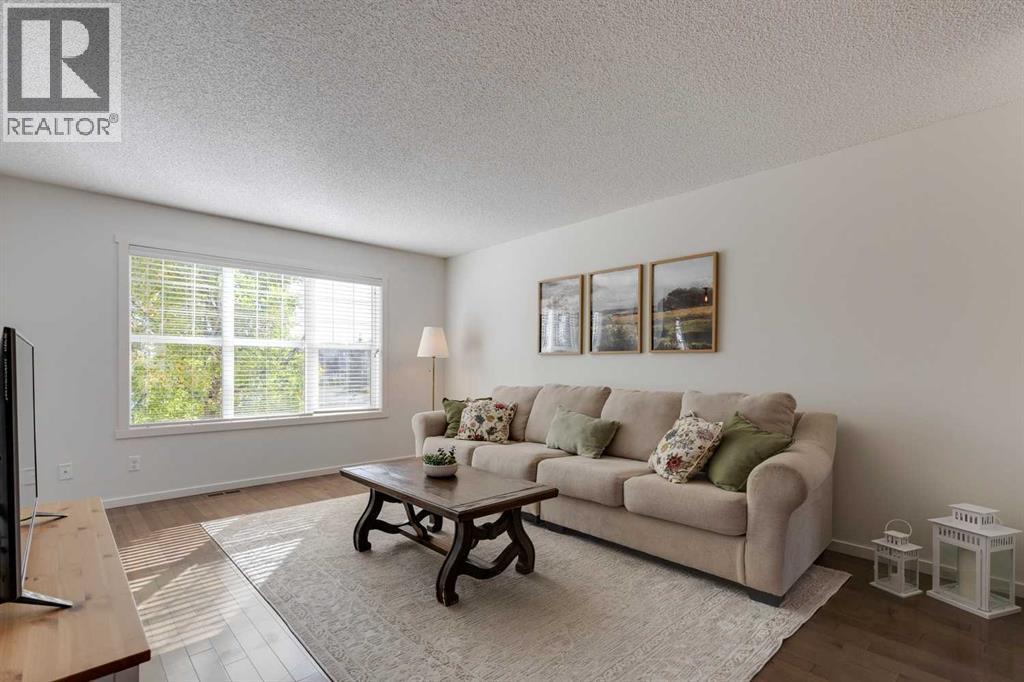 Single Family House for Sale in  Evansborough Common NW Evanston Calgary 