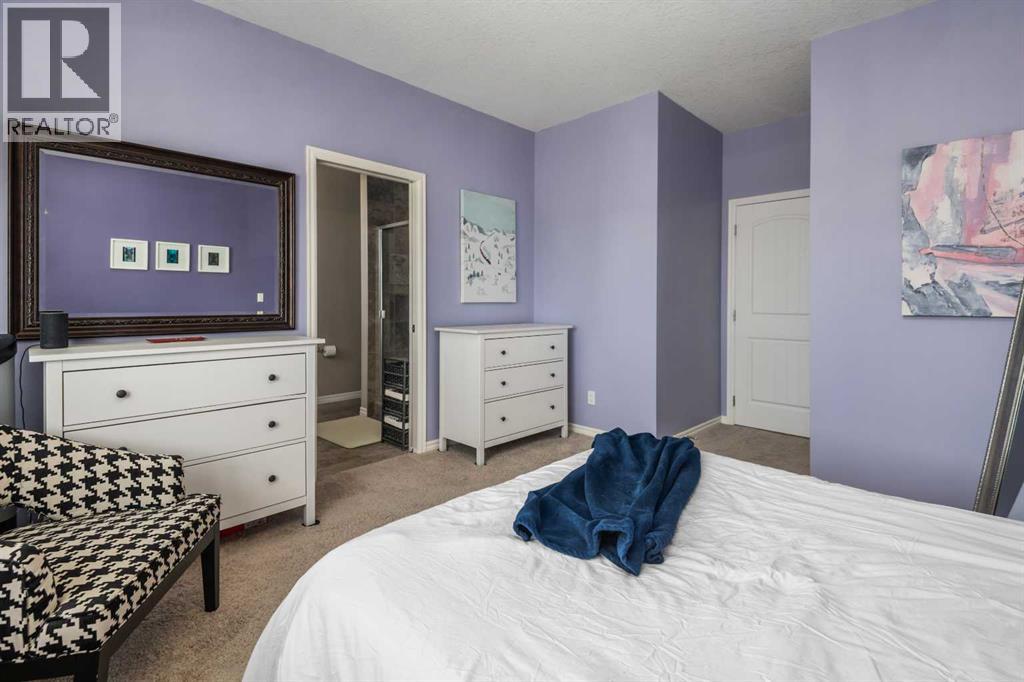 390 River Heights Crescent, Cochrane
