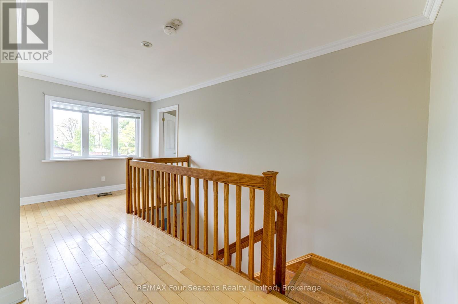 243 RIVER ROAD E - 20