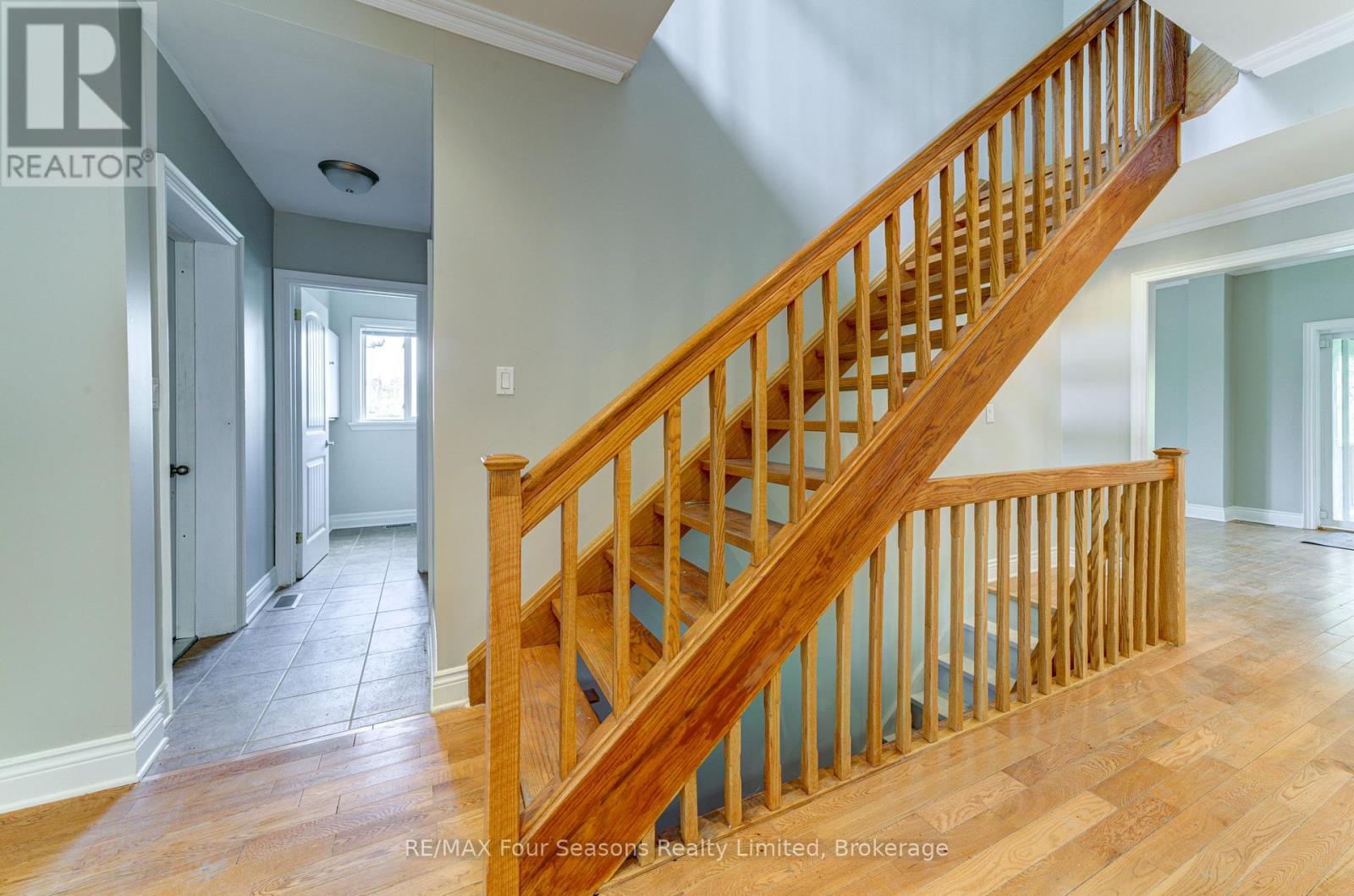 243 RIVER ROAD E - 21
