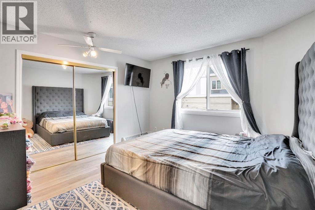 Single Family House for Sale in    Avenue NE Tuxedo Park Calgary 