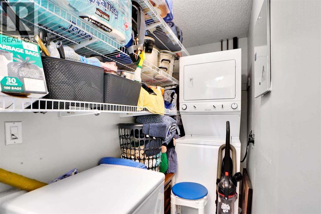 Single Family House for Sale in    Avenue NE Tuxedo Park Calgary 