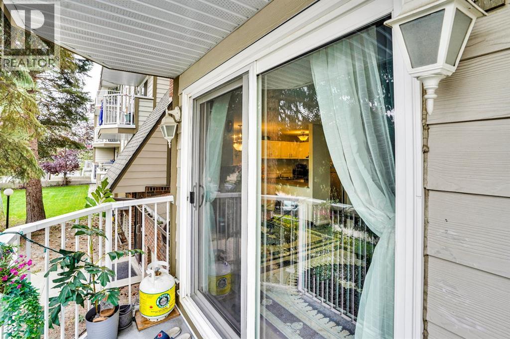 Single Family House for Sale in    Avenue NE Tuxedo Park Calgary 