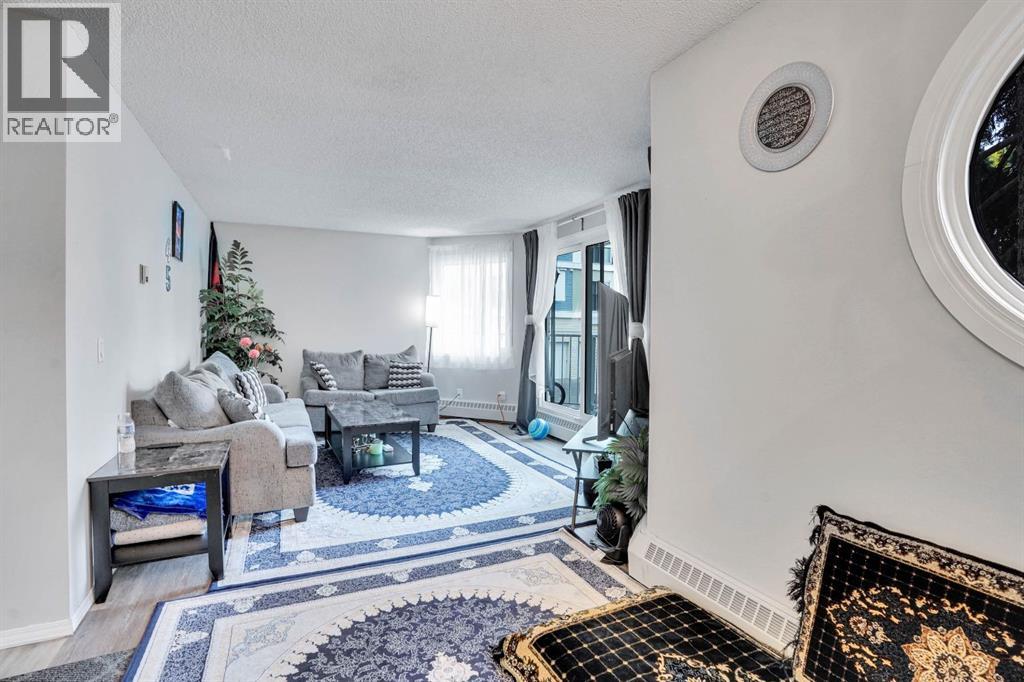 Single Family House for Sale in    Avenue NE Tuxedo Park Calgary 