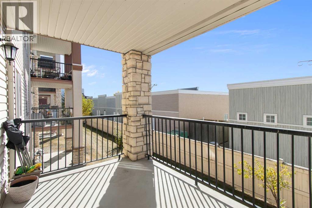 505 Railway Street West, Cochrane