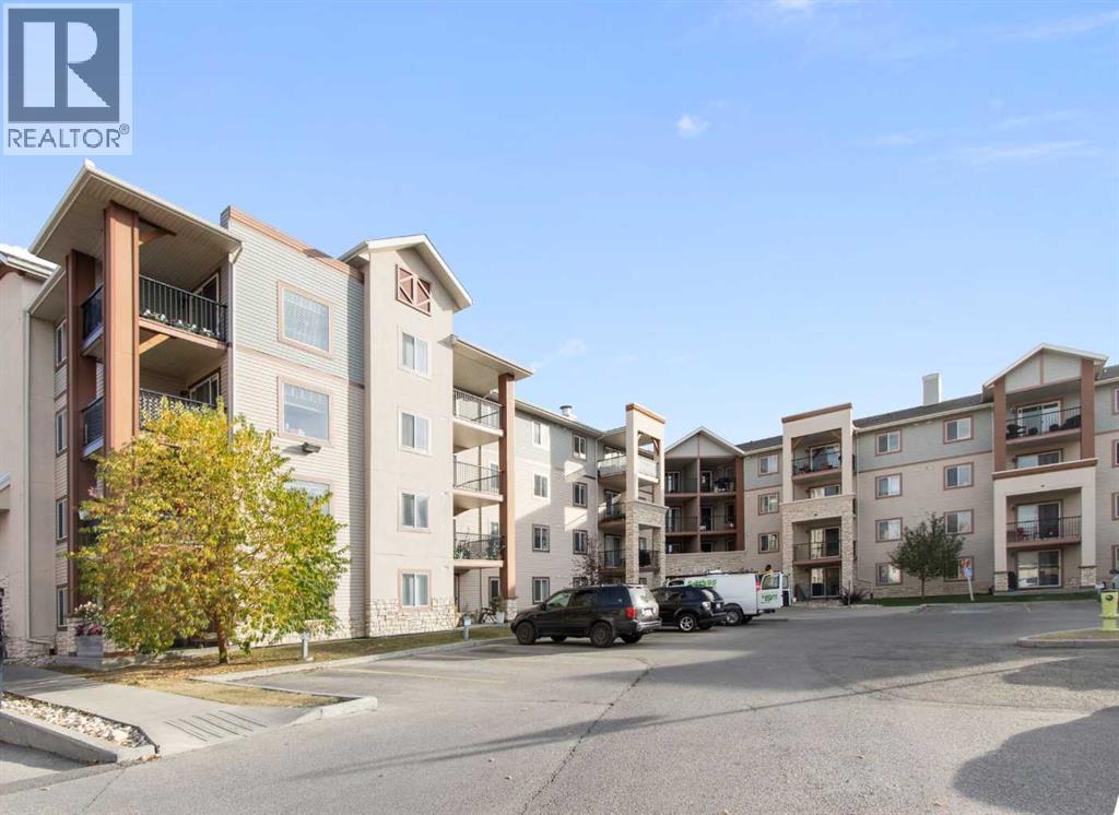 505 Railway Street West, Cochrane