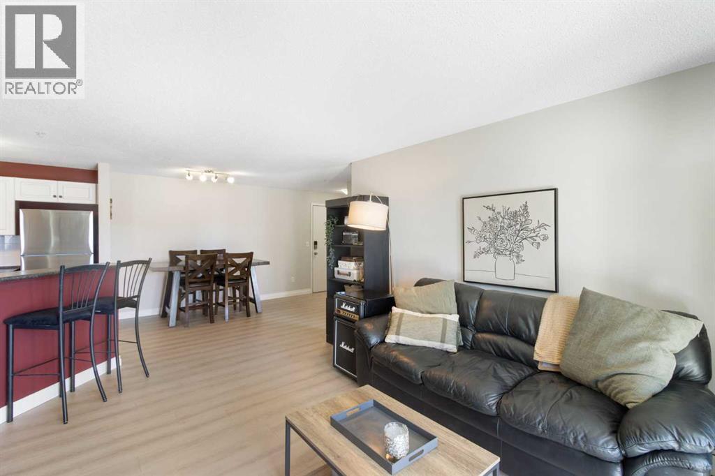 505 Railway Street West, Cochrane