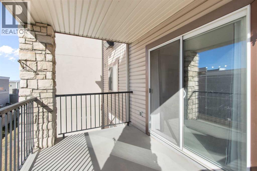 505 Railway Street West, Cochrane
