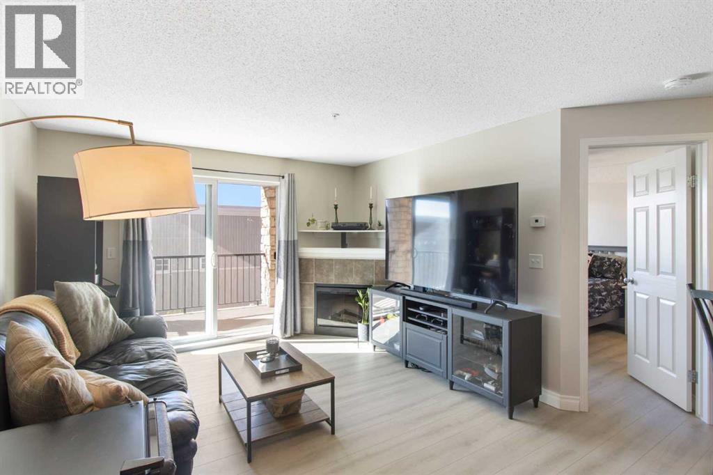 505 Railway Street West, Cochrane