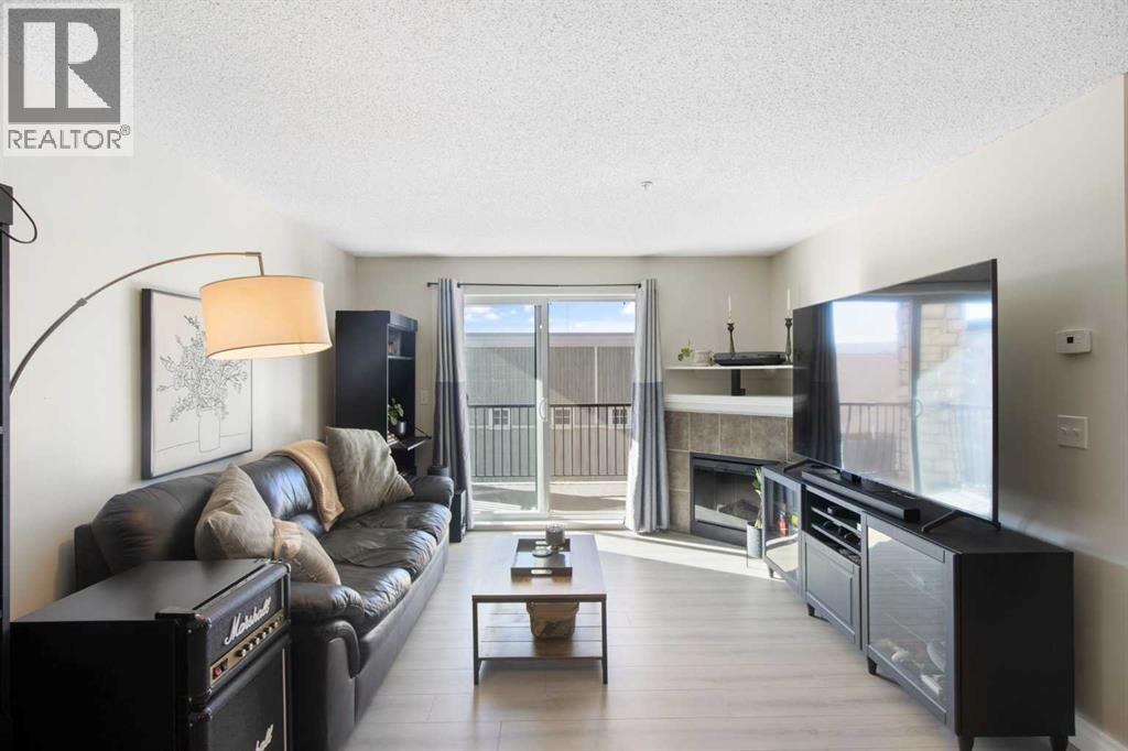 505 Railway Street West, Cochrane