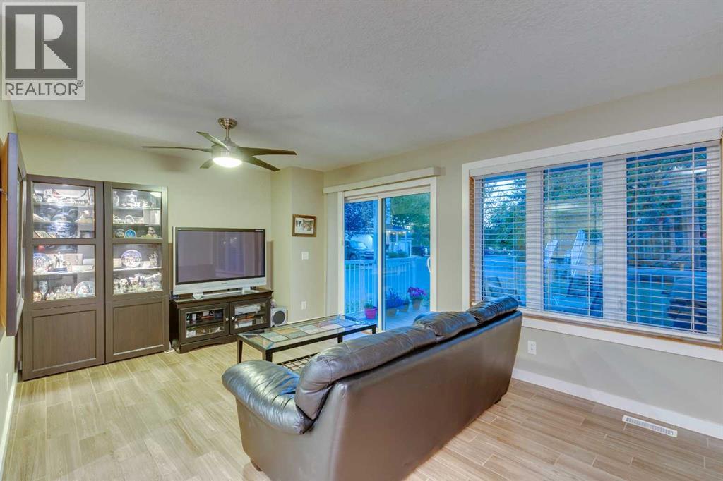 Single Family House for Sale in  Inglewood Cove SE Inglewood Calgary 