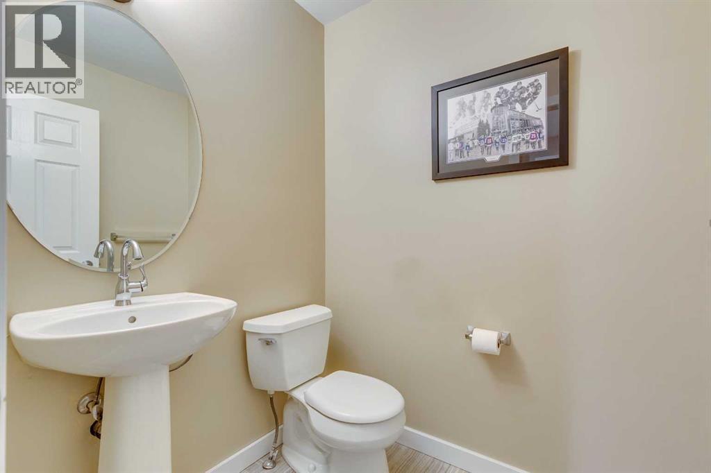 Single Family House for Sale in  Inglewood Cove SE Inglewood Calgary 