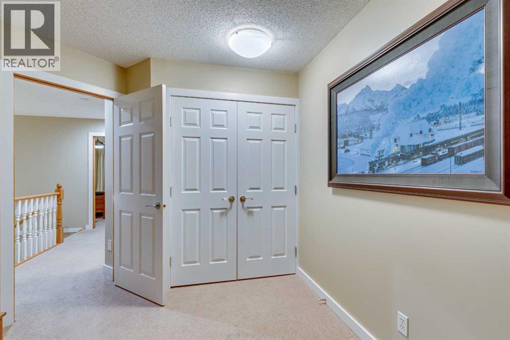 Single Family House for Sale in  Inglewood Cove SE Inglewood Calgary 