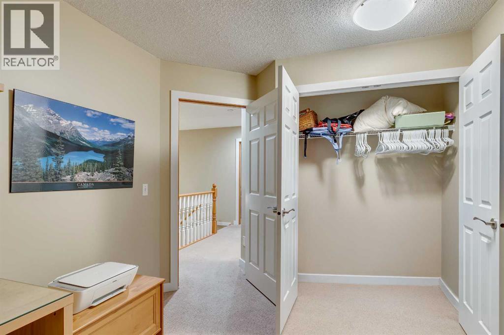 Single Family House for Sale in  Inglewood Cove SE Inglewood Calgary 
