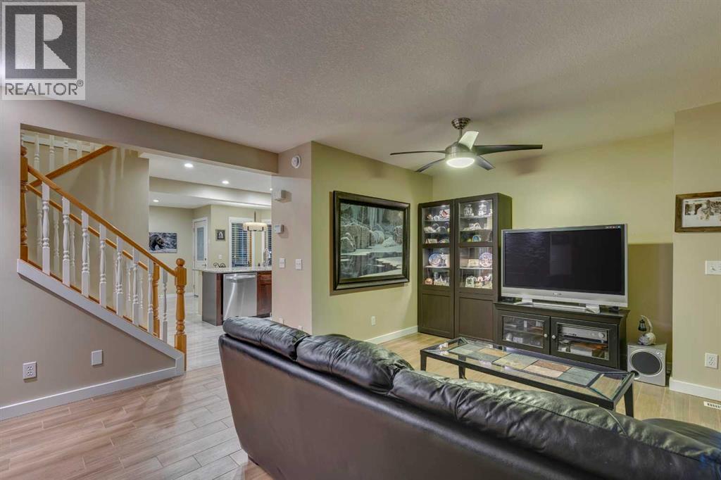 Single Family House for Sale in  Inglewood Cove SE Inglewood Calgary 