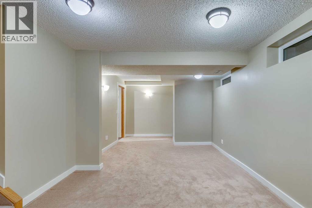 Single Family House for Sale in  Inglewood Cove SE Inglewood Calgary 