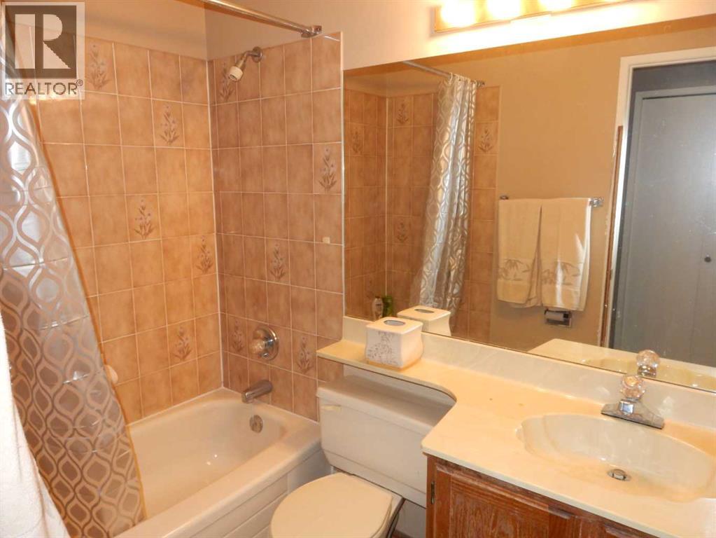 Single Family House for Sale in  Bedwood Rise NE Beddington Heights Calgary 