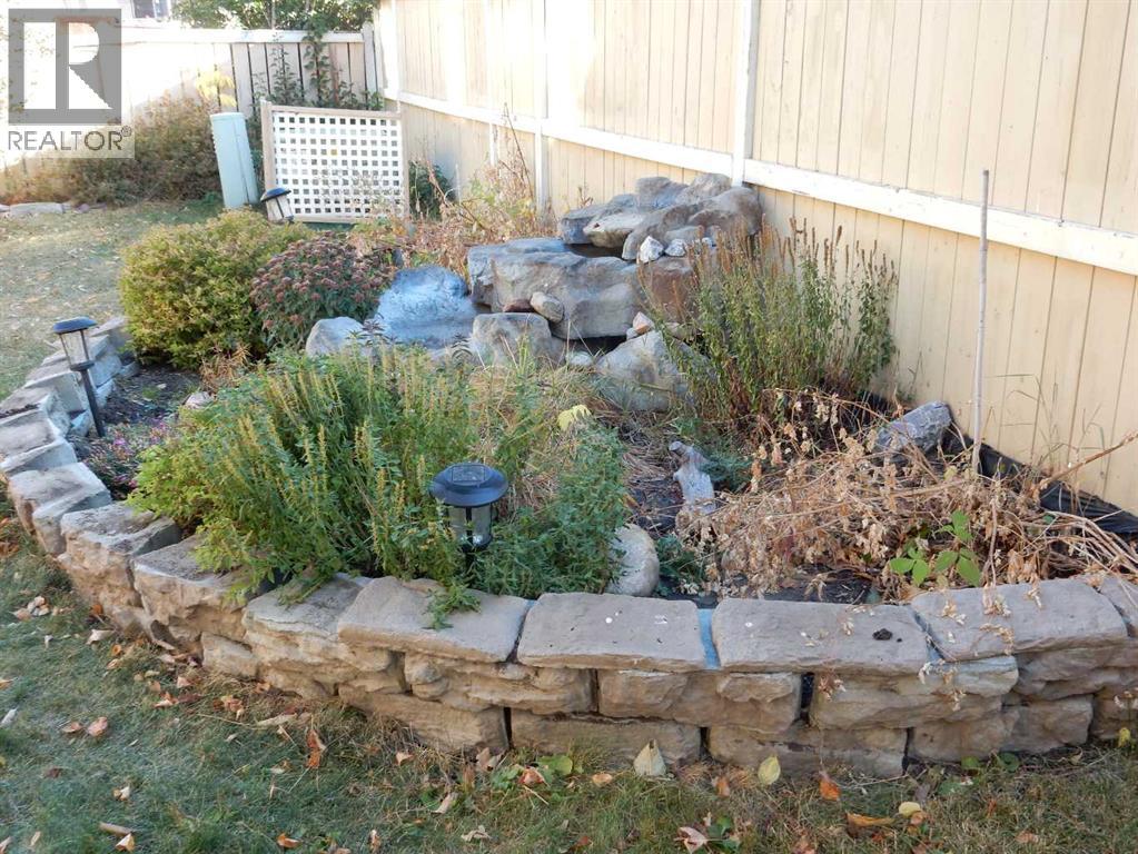 Single Family House for Sale in  Bedwood Rise NE Beddington Heights Calgary 