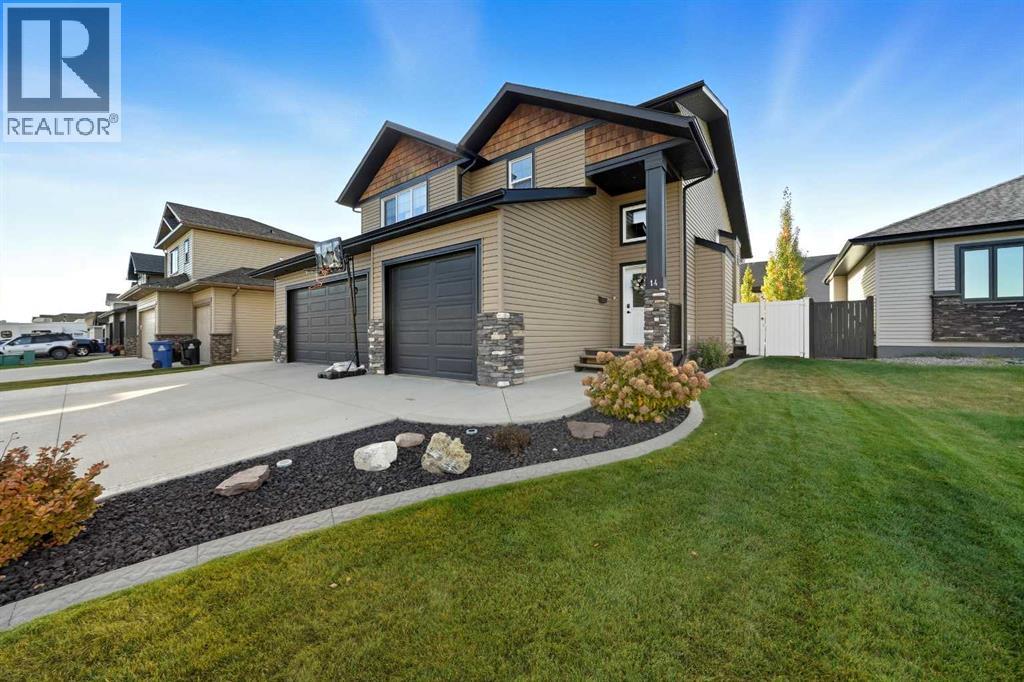 14 Churchill Place, Blackfalds