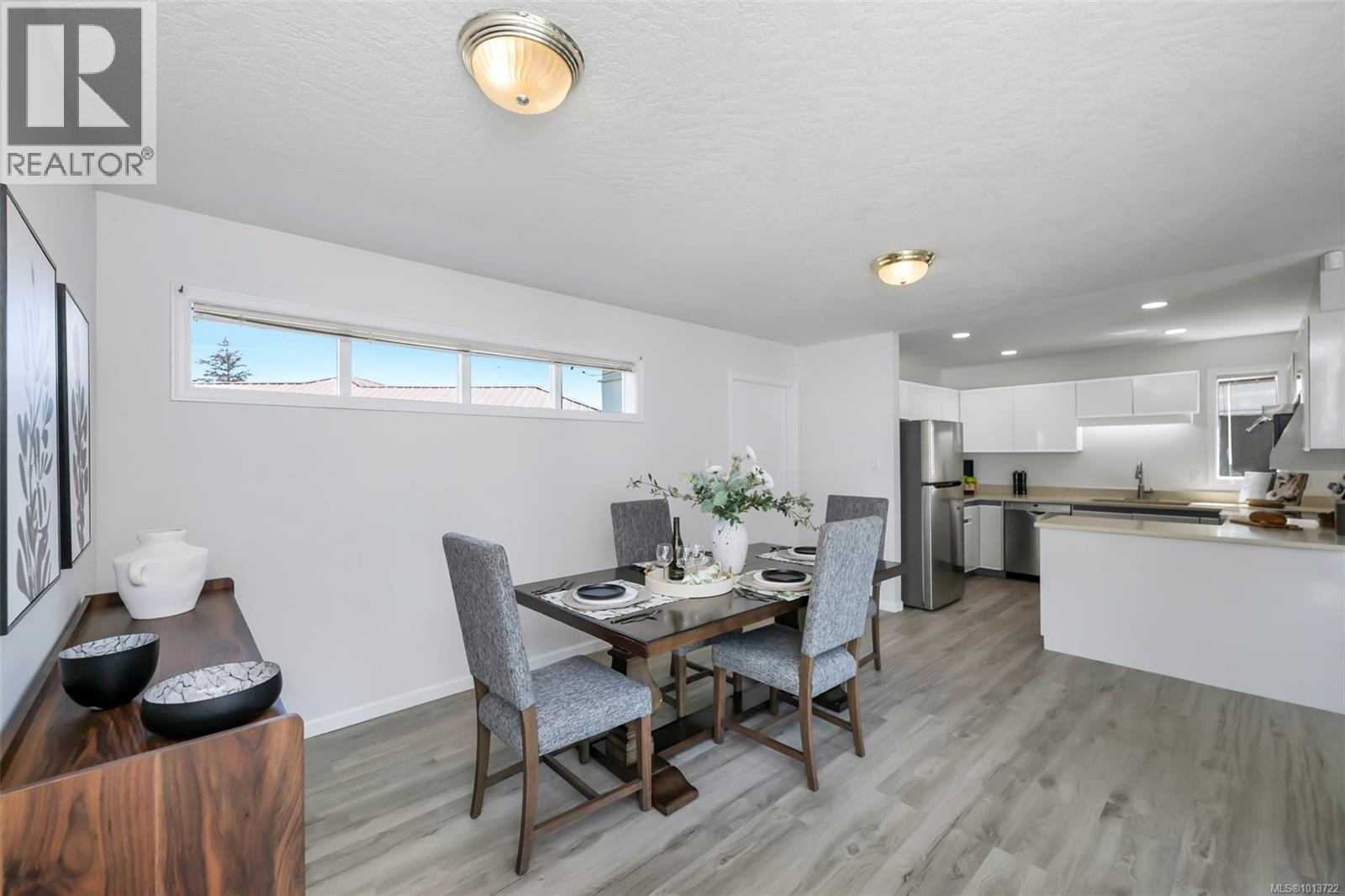  4216 Wakefield Place, Saanich