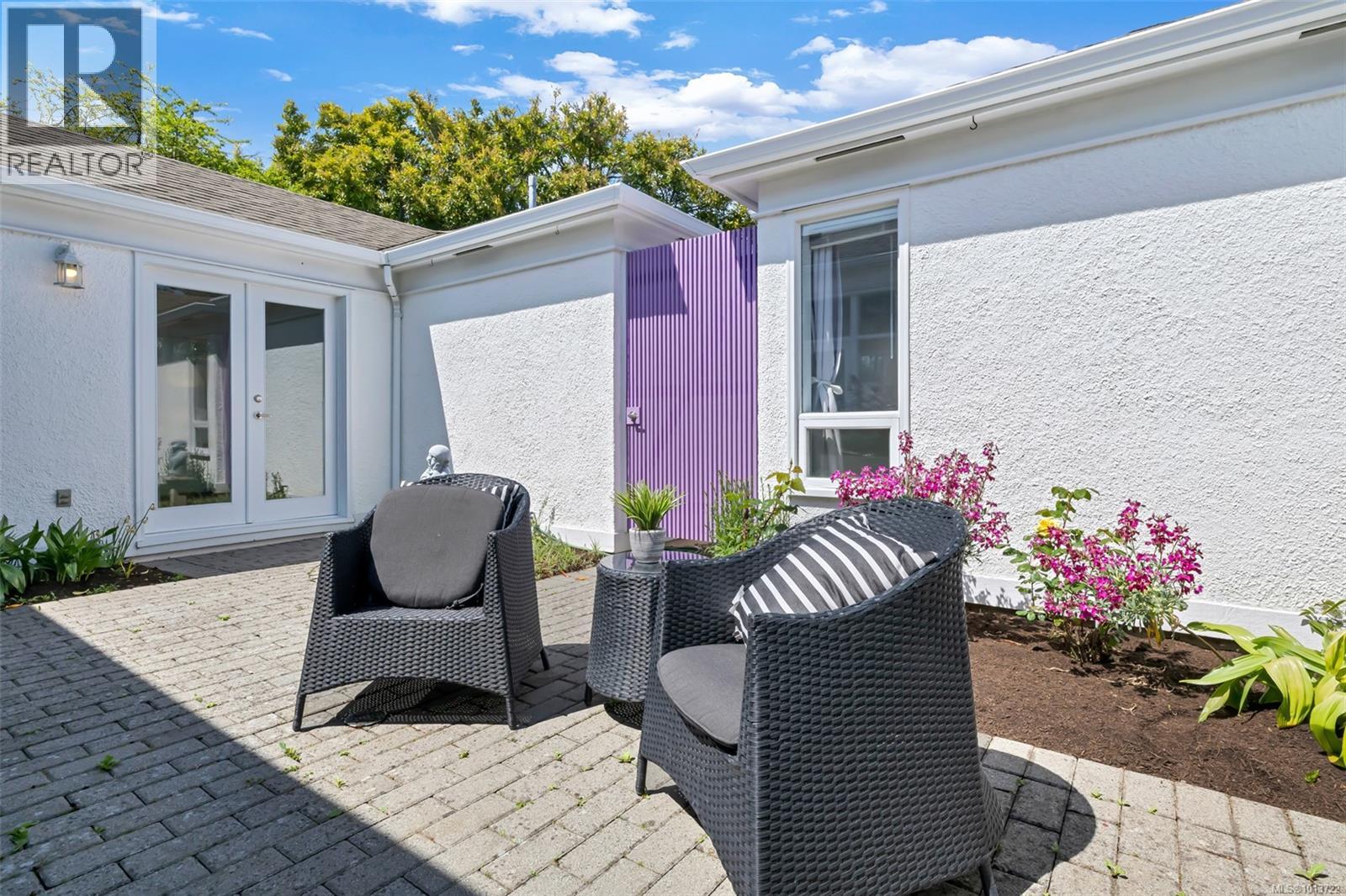  4216 Wakefield Place, Saanich