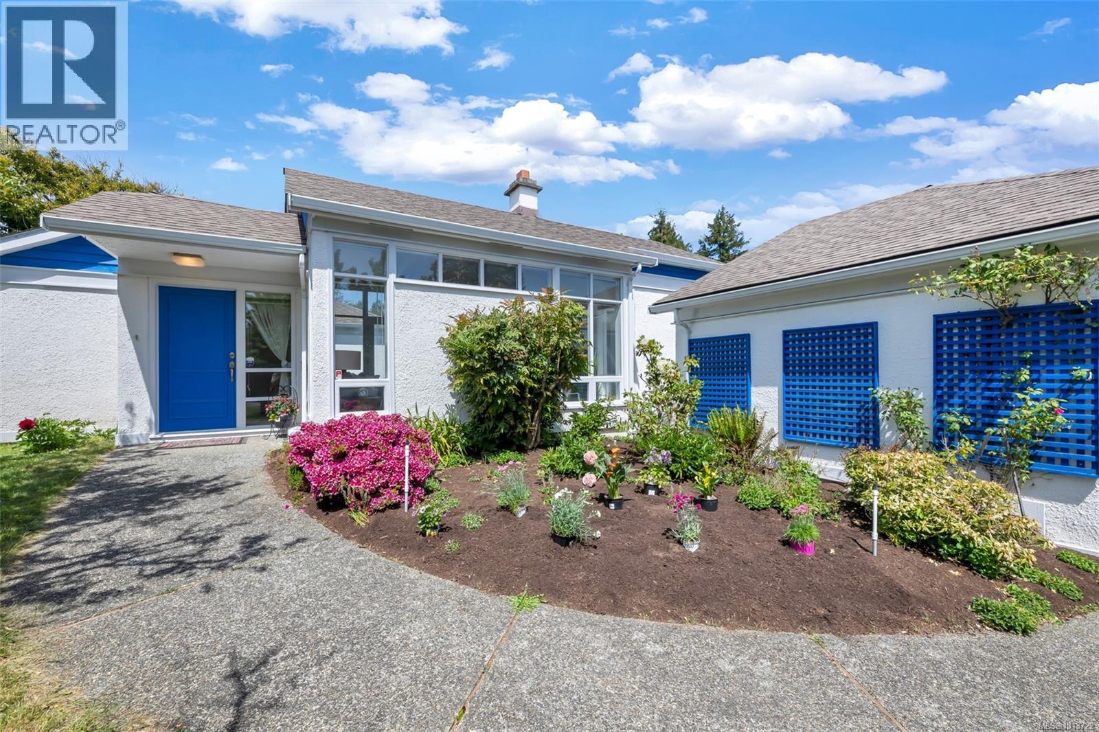 4216 Wakefield Place, Saanich