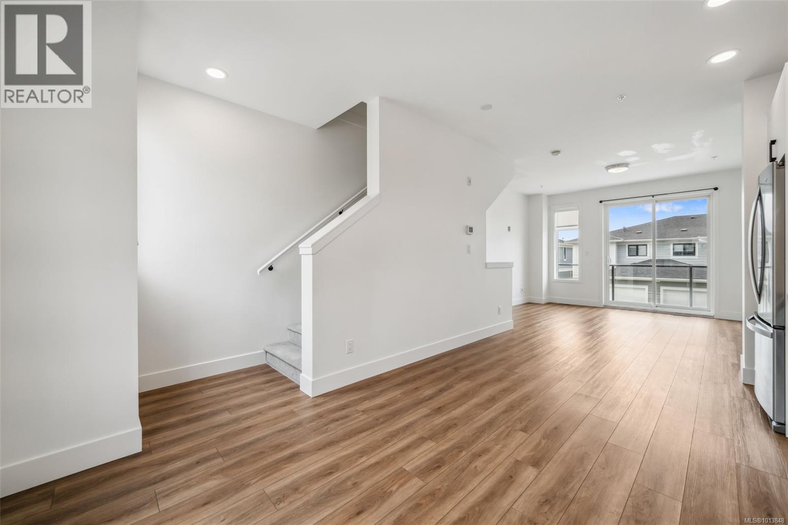 67 255 Caspian Drive, Colwood