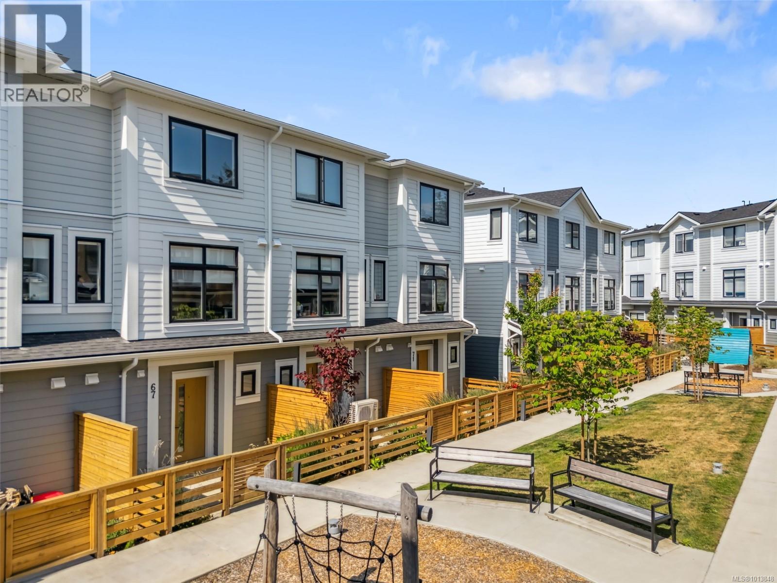 67 255 Caspian Drive, Colwood