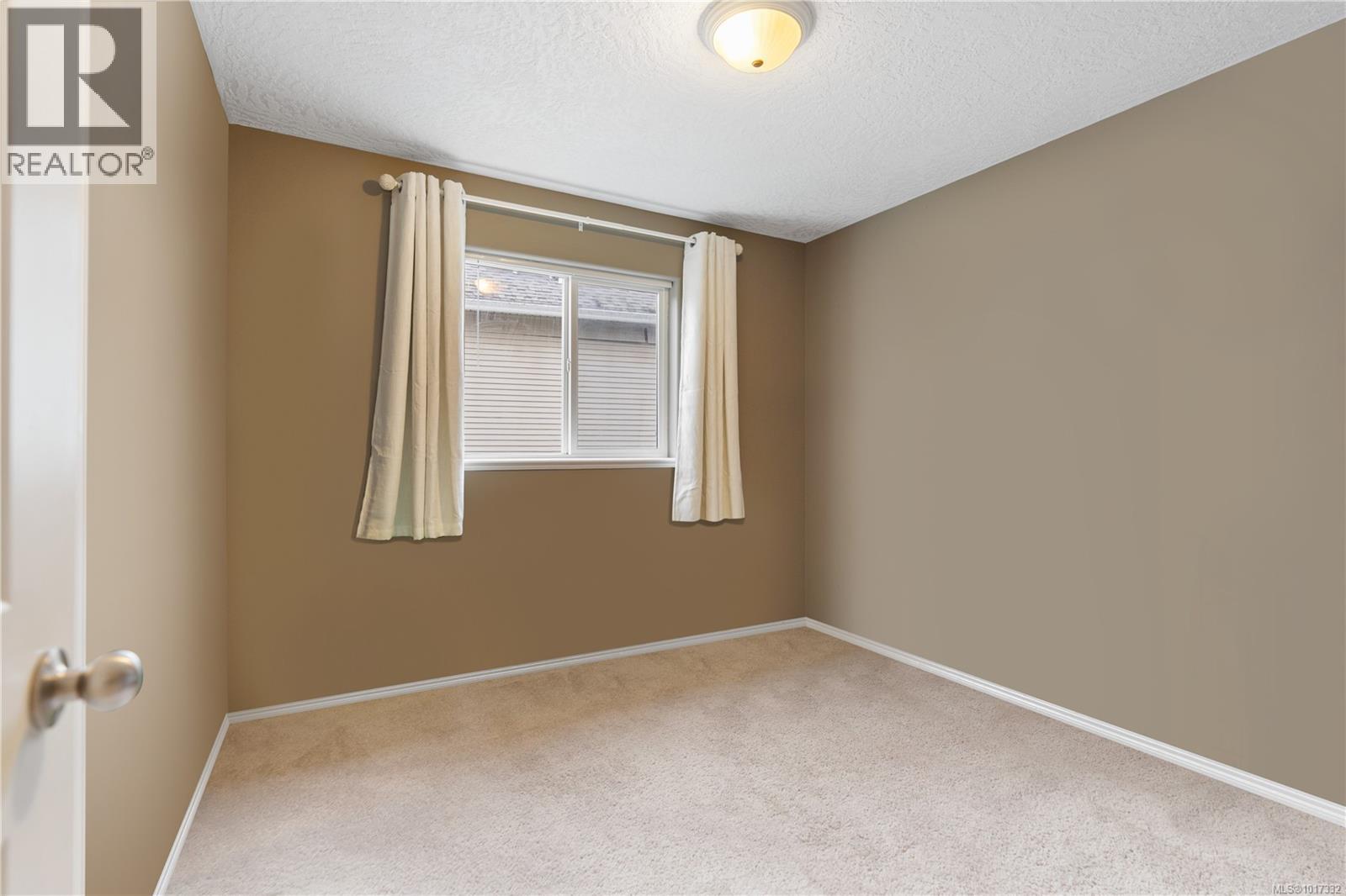  2631 Country Terrace, Langford