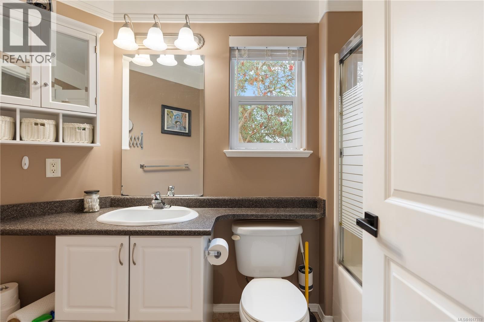  2631 Country Terrace, Langford