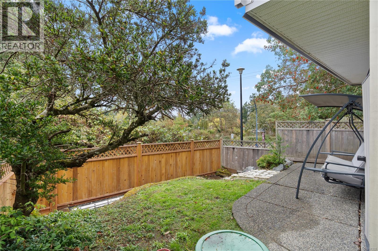  2631 Country Terrace, Langford