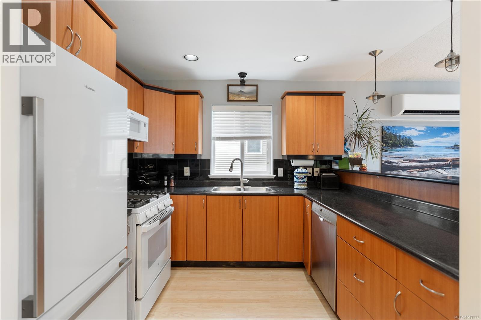  2631 Country Terrace, Langford