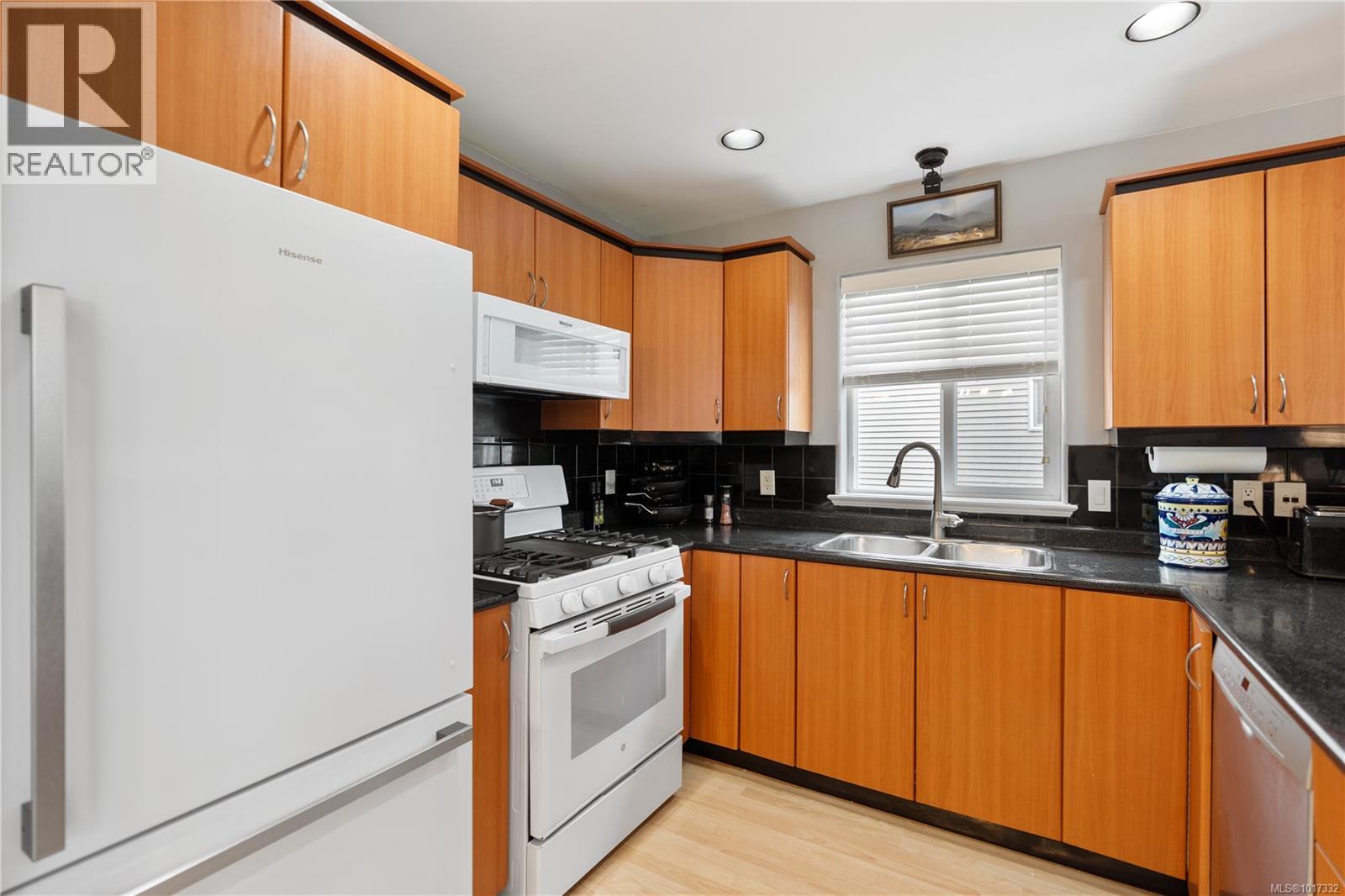  2631 Country Terrace, Langford
