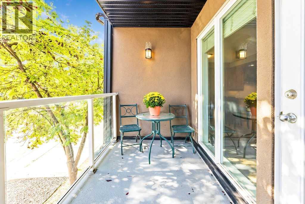 Single Family House for Sale in    Avenue NE Renfrew Calgary 