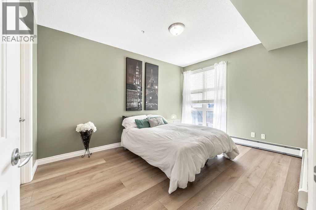 Single Family House for Sale in    Avenue NE Renfrew Calgary 
