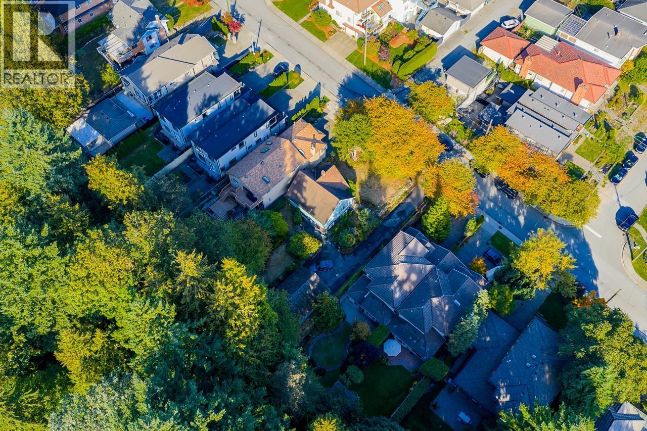 8061 MCGREGOR AVENUE, Burnaby