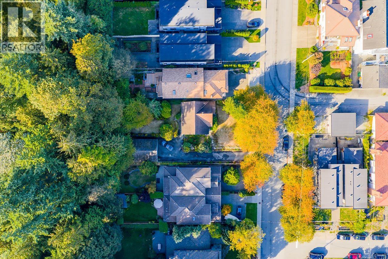 8061 MCGREGOR AVENUE, Burnaby