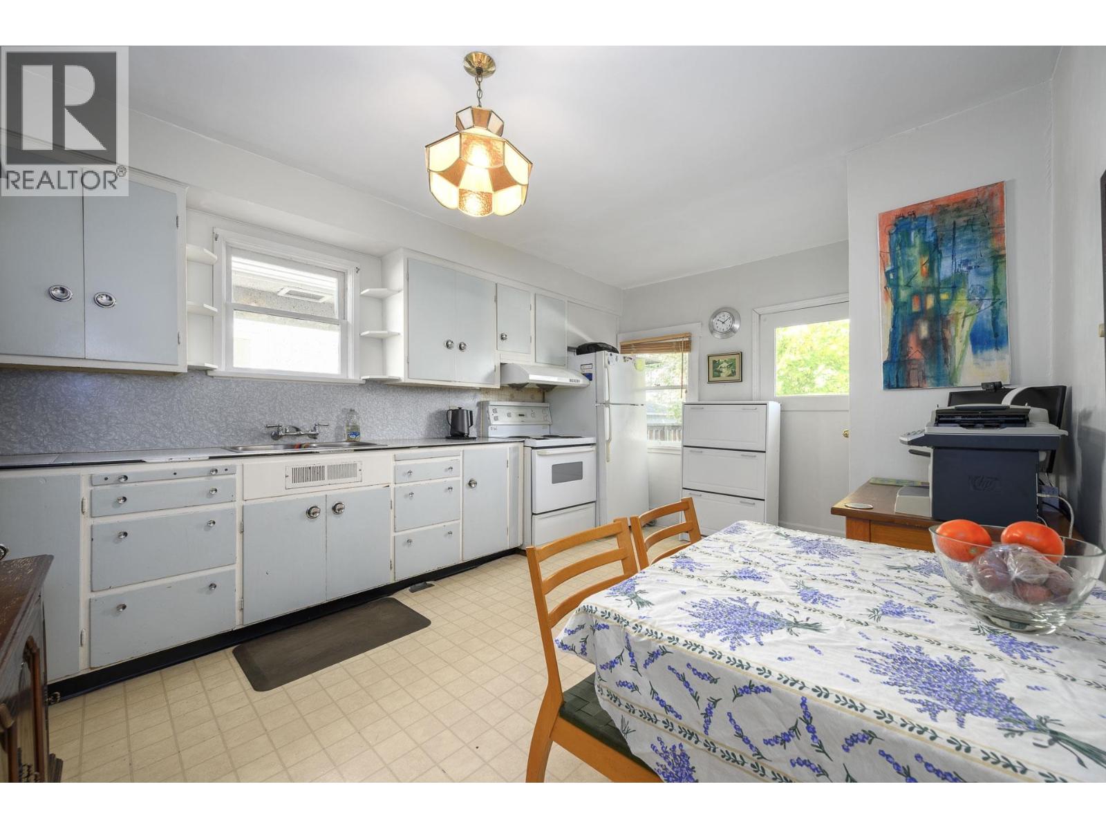 2633 VENABLES STREET, Vancouver