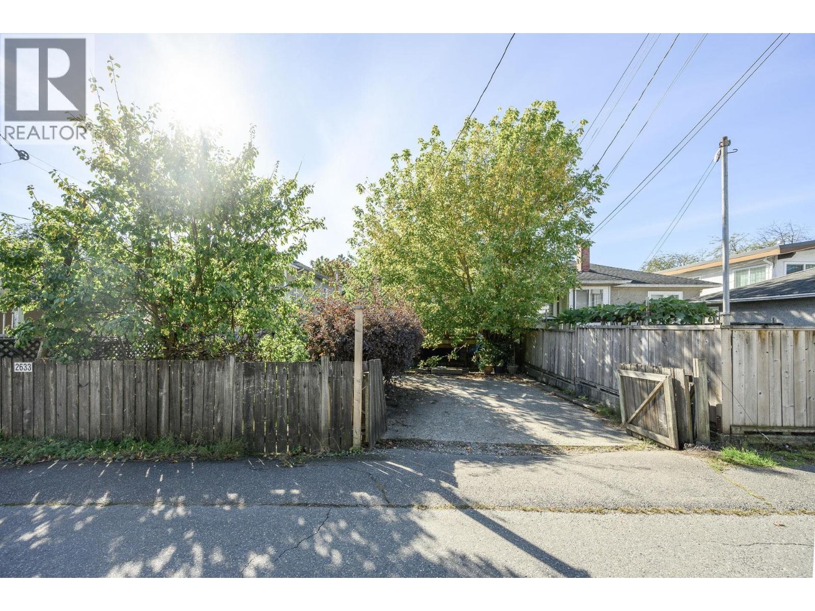 2633 VENABLES STREET, Vancouver