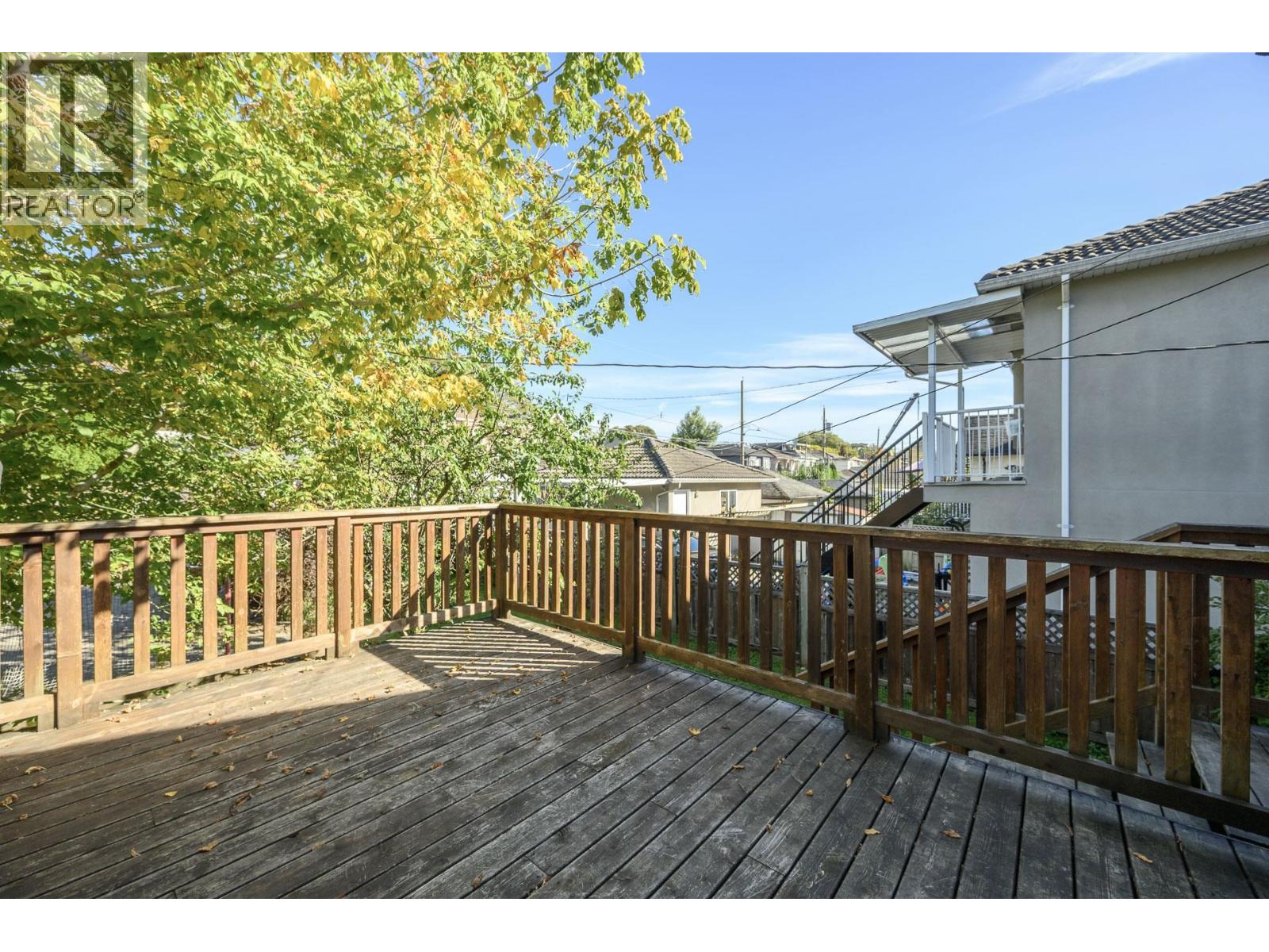 2633 VENABLES STREET, Vancouver