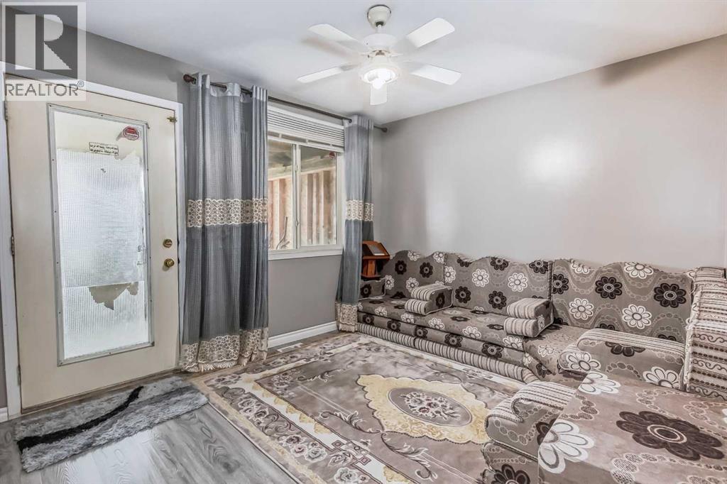 Single Family House for Sale in  Taracove Estate Drive NE Taradale Calgary 