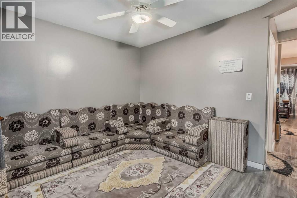 Single Family House for Sale in  Taracove Estate Drive NE Taradale Calgary 