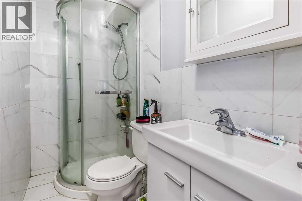 Single Family House for Sale in  Taracove Estate Drive NE Taradale Calgary 