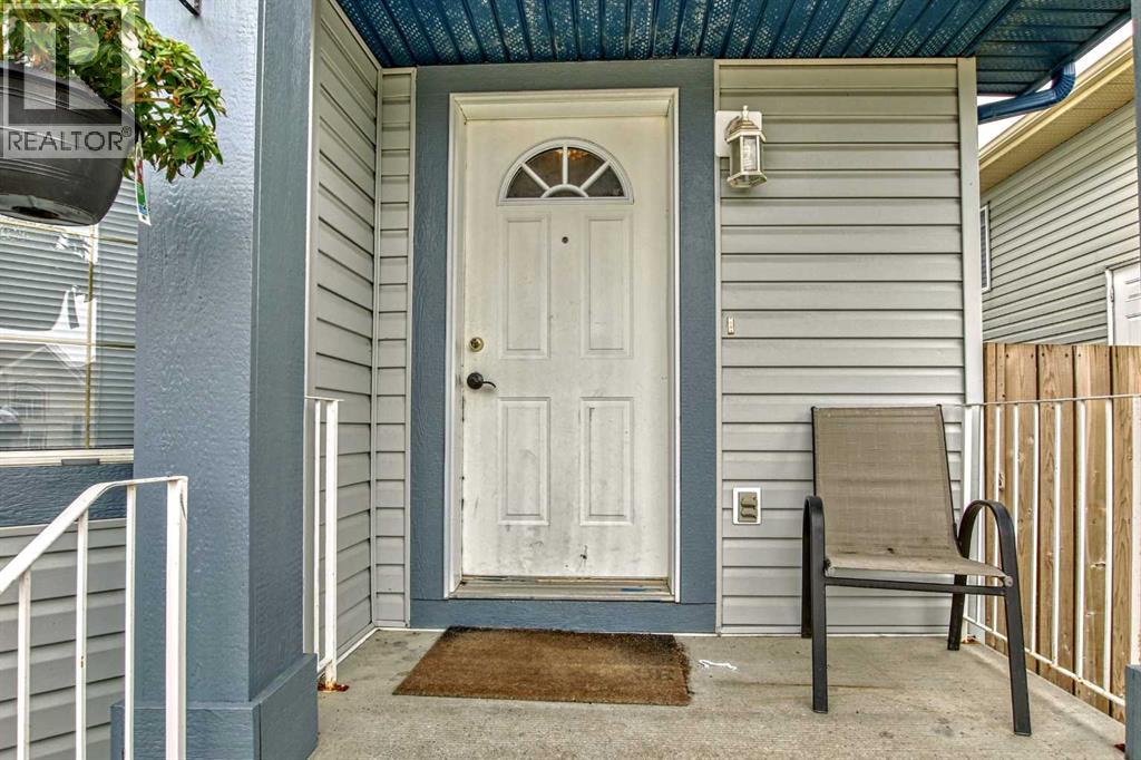 Single Family House for Sale in  Taracove Estate Drive NE Taradale Calgary 