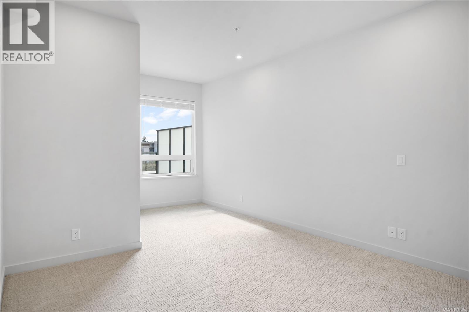 205 947 Whirlaway Crescent, Langford