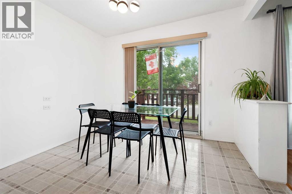 Single Family House Bi-level for Sale in   Avenue NW Dalhousie Calgary 
