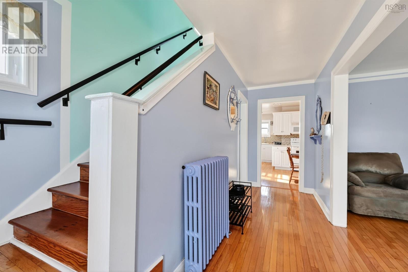 Property 10 of 42 of 37 Macleod Street