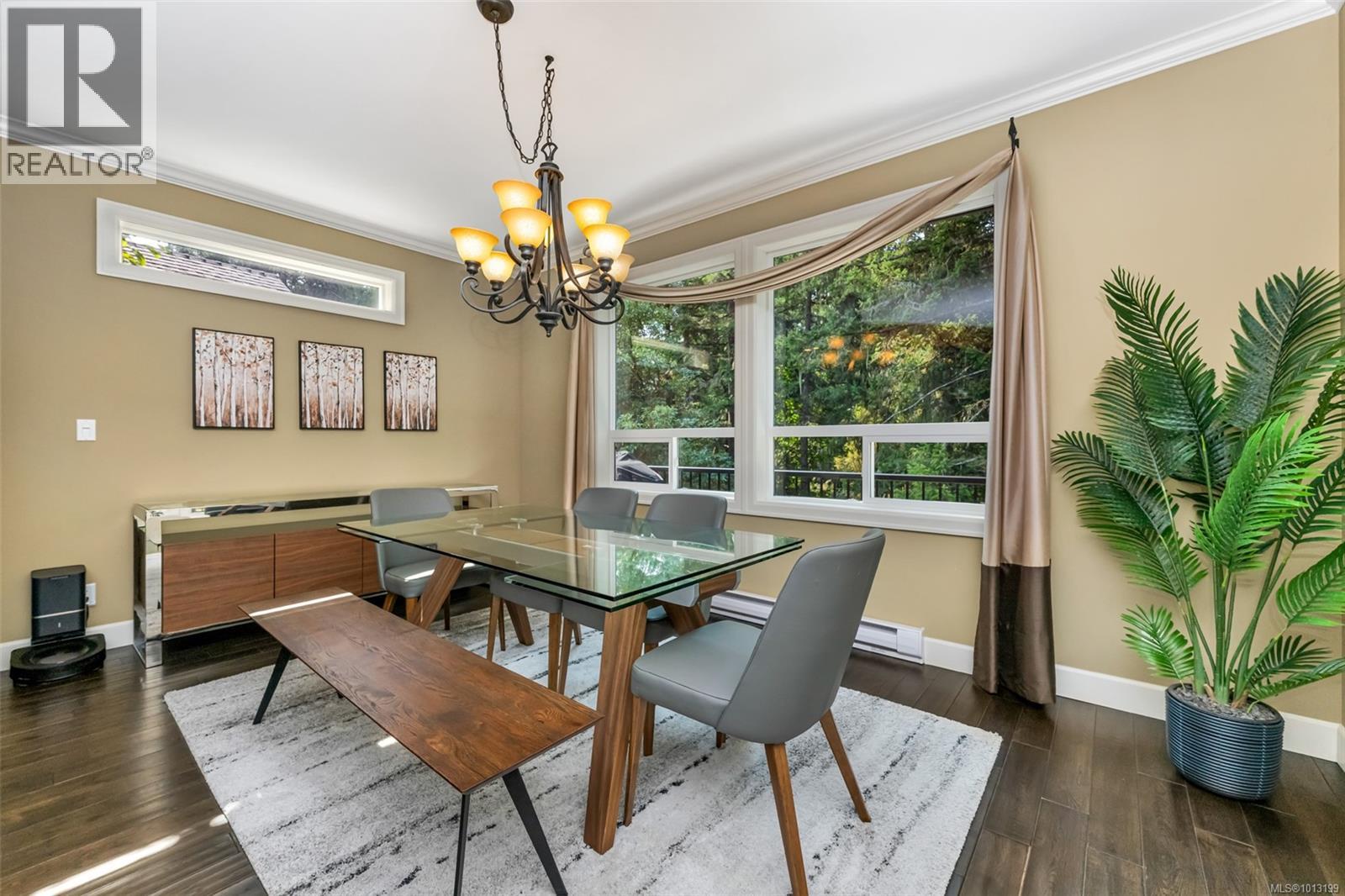 2180 Harrow Gate, Langford